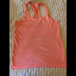 Size 8 lululemon tank